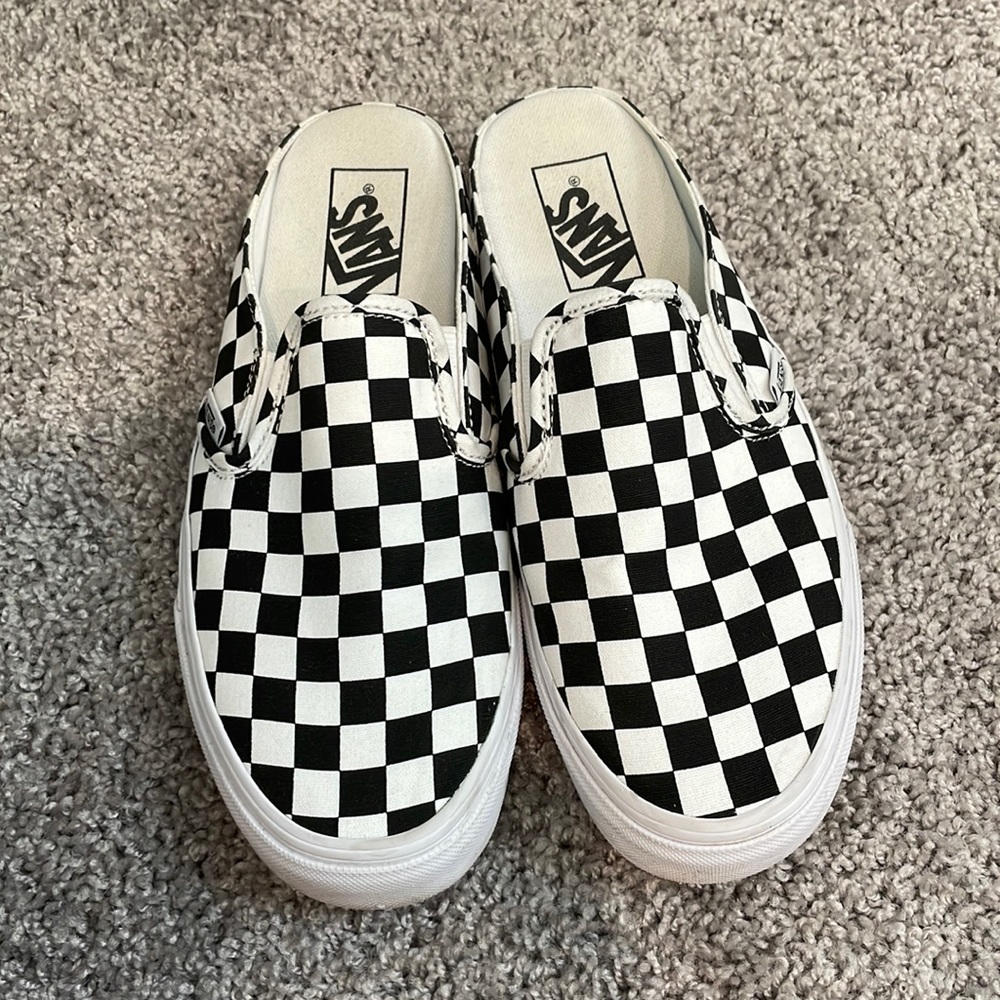 Slip-on black and white checker mule vans